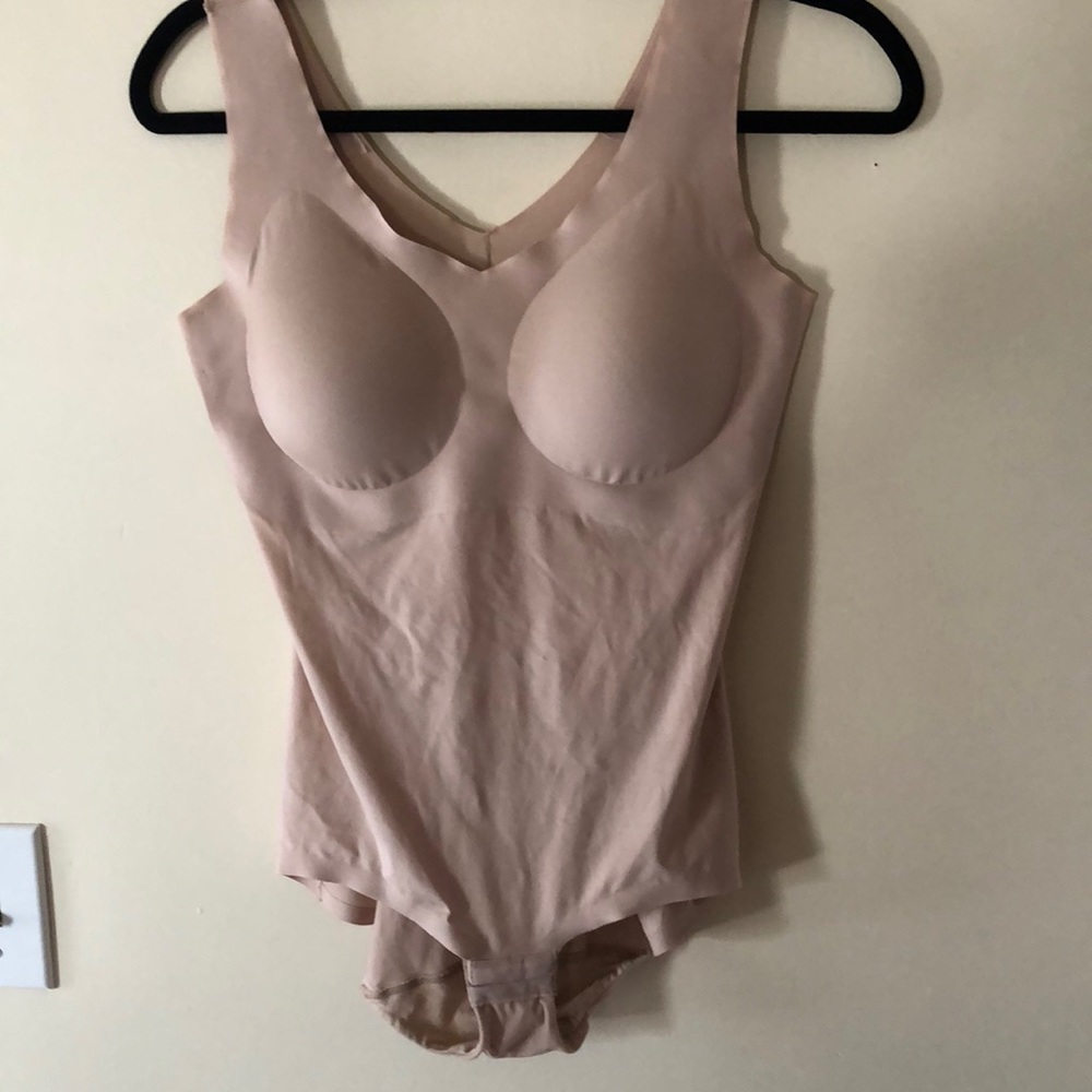 Bali smoothing bodysuit size L Nude